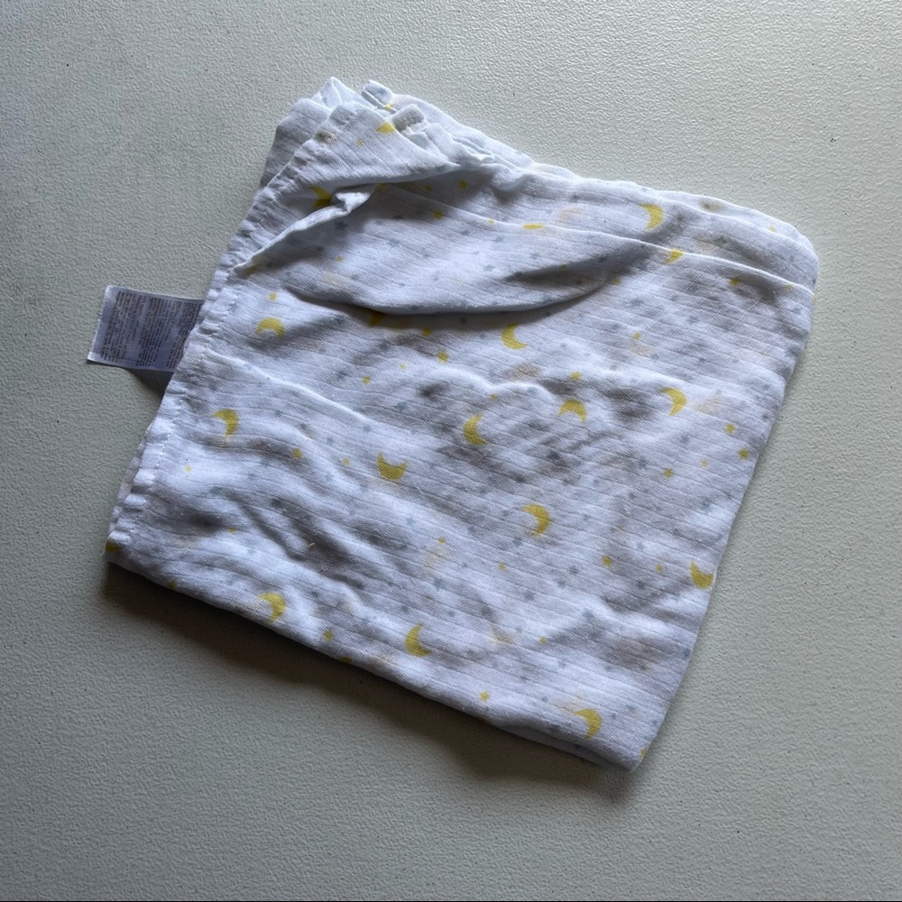 Muslin swaddle blanket